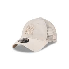 New Era NY Yankees 9twenty linen cap in beige image 1
