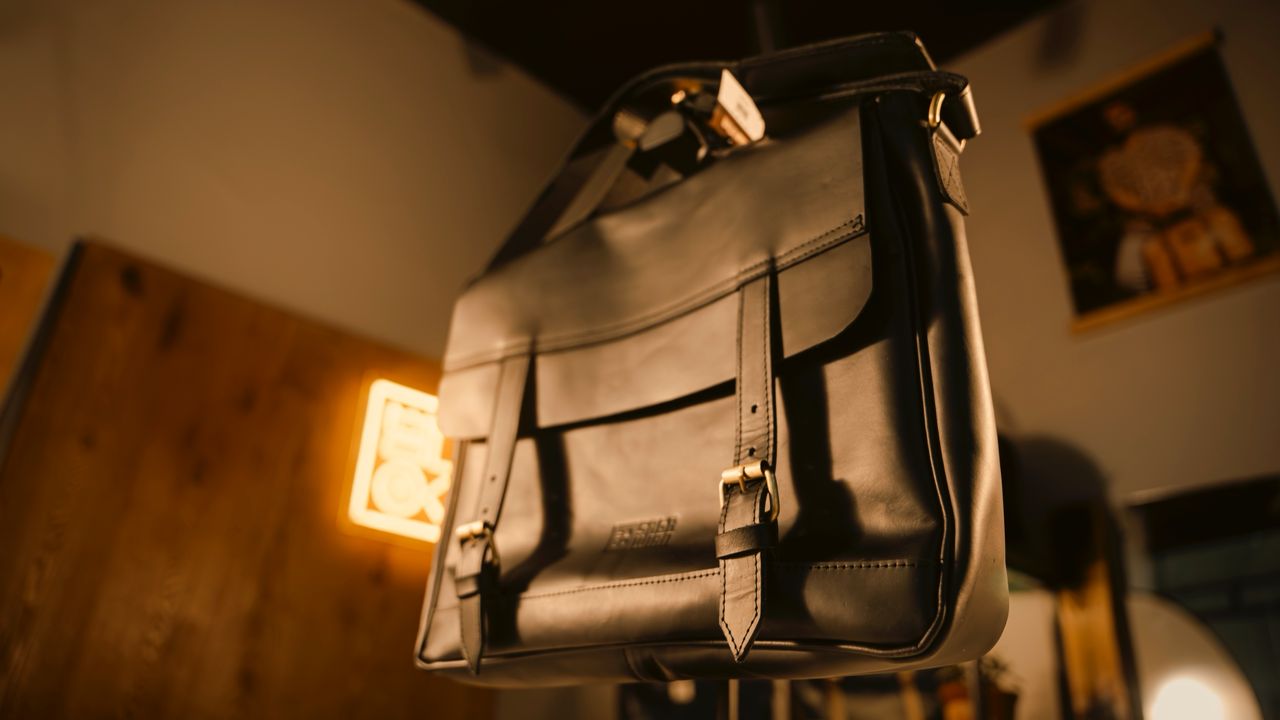 The Lawyer Laptop Bag image 3