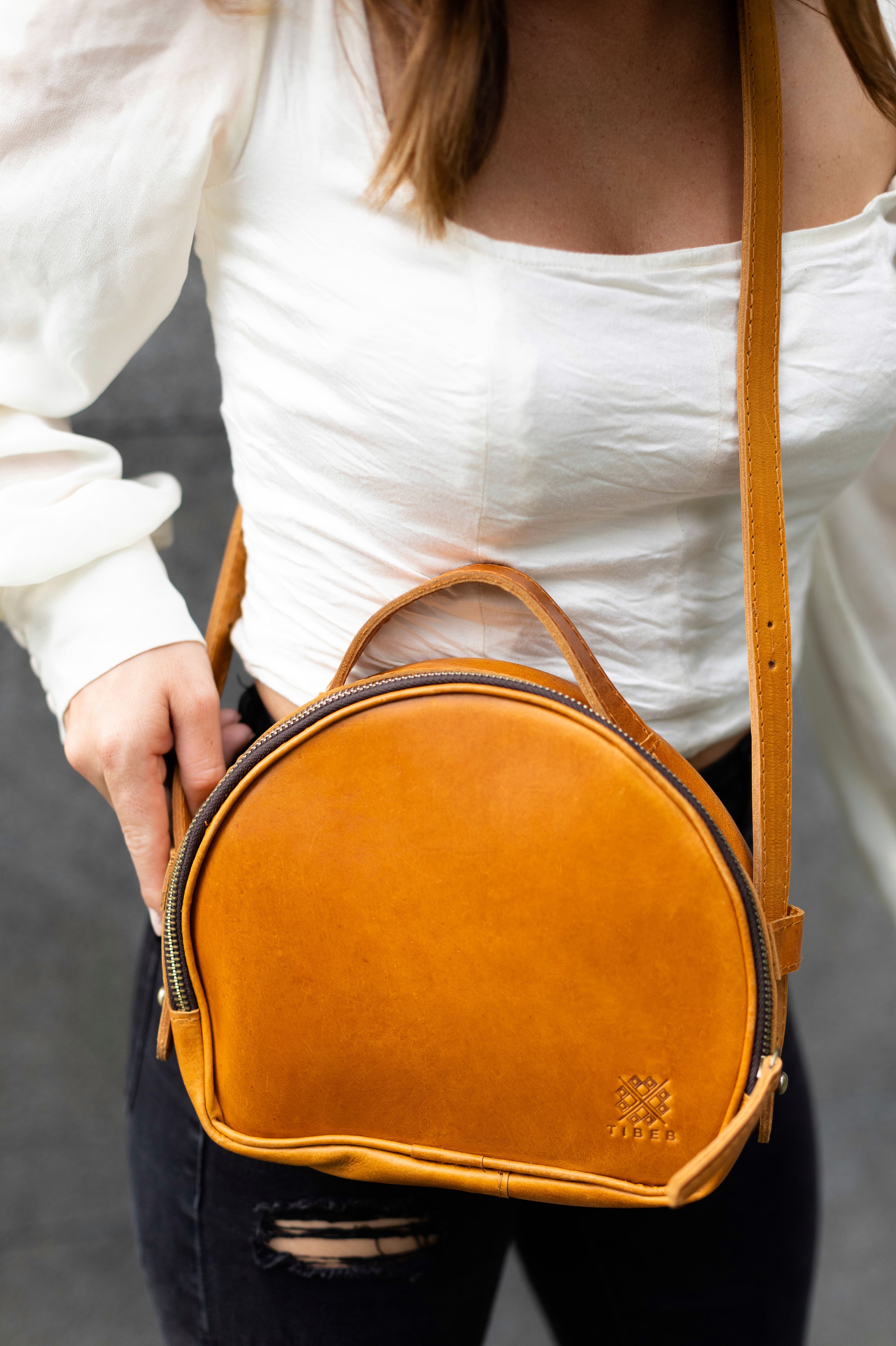 Elsa Circle Bag image 2