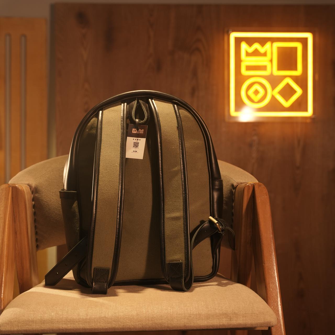 Back bag image 3