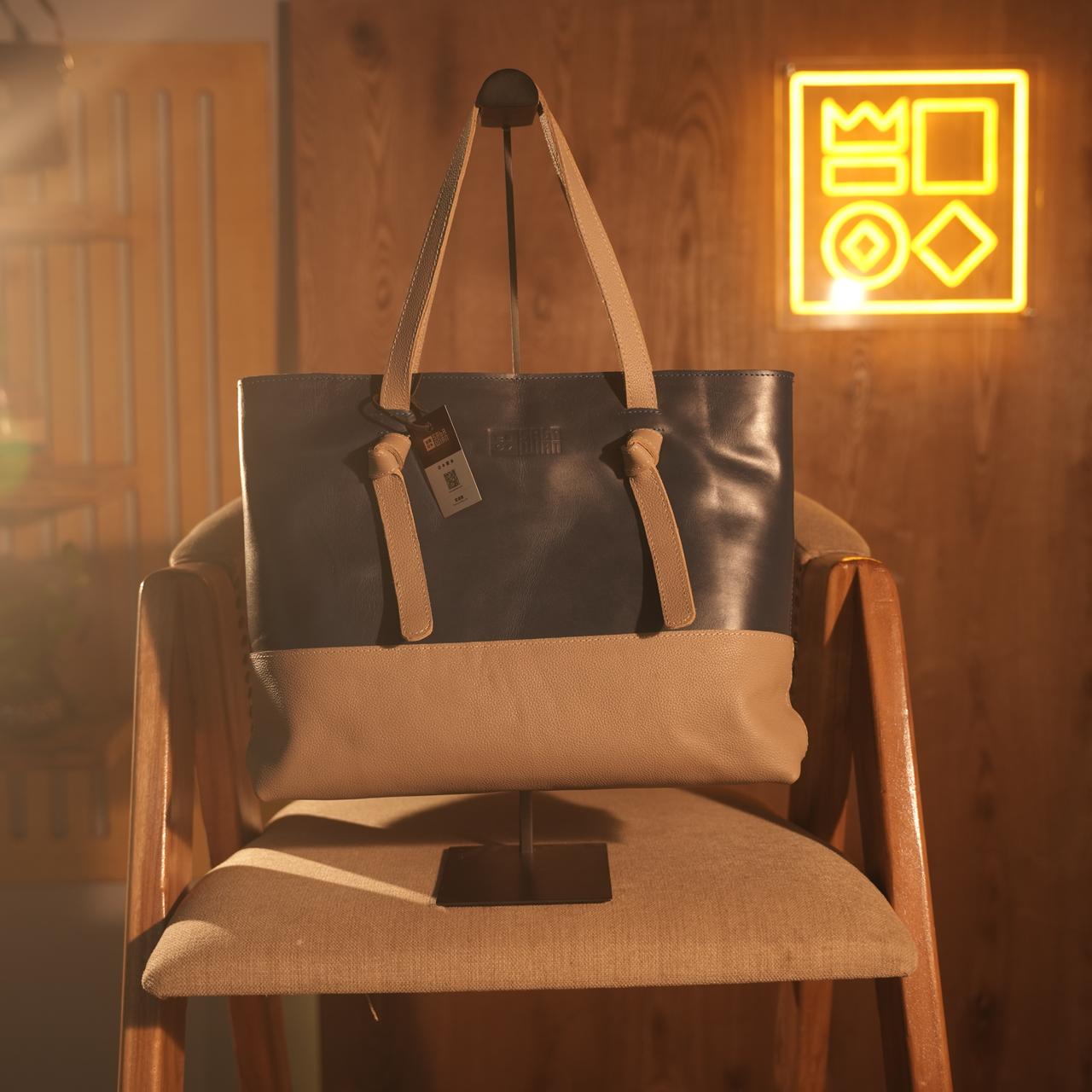 zenash tote bag image 1