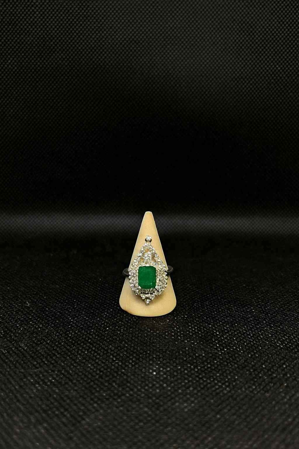 Emerald Ring image 1
